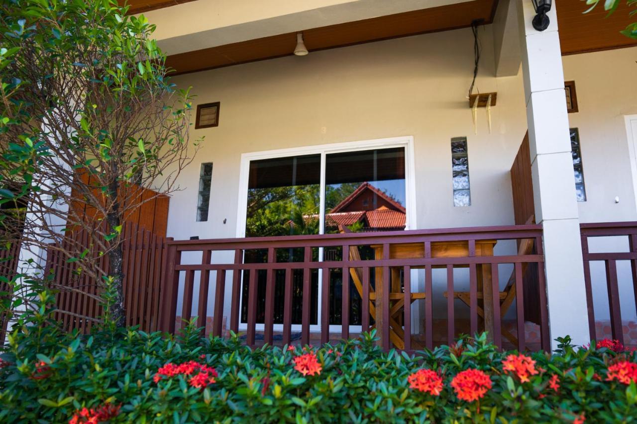 Nakorn River View Champasak Exterior photo