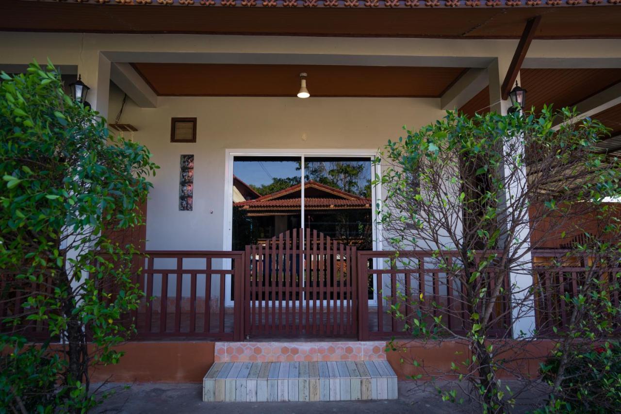 Nakorn River View Champasak Exterior photo