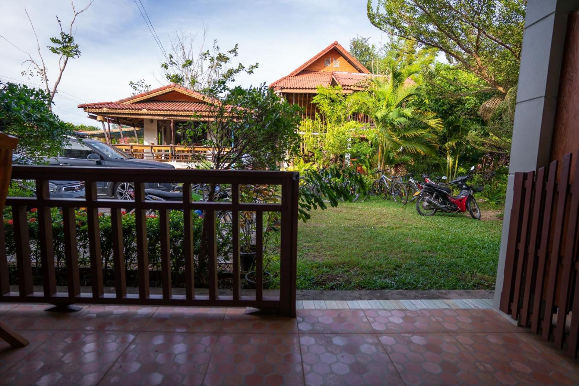 Nakorn River View Champasak Exterior photo